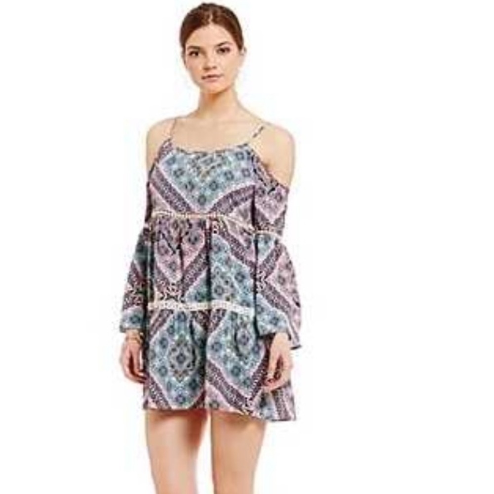 Pretty paisley dress!